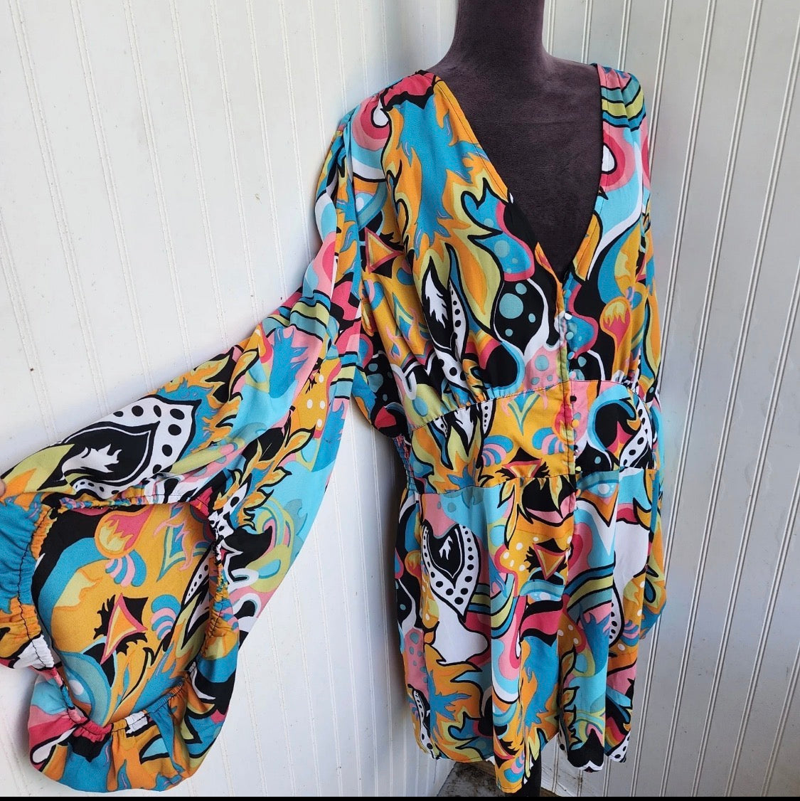 Ashley Stewart Colorful Geo Swirl V-Neck Split Romper Long Sleeve Size 24