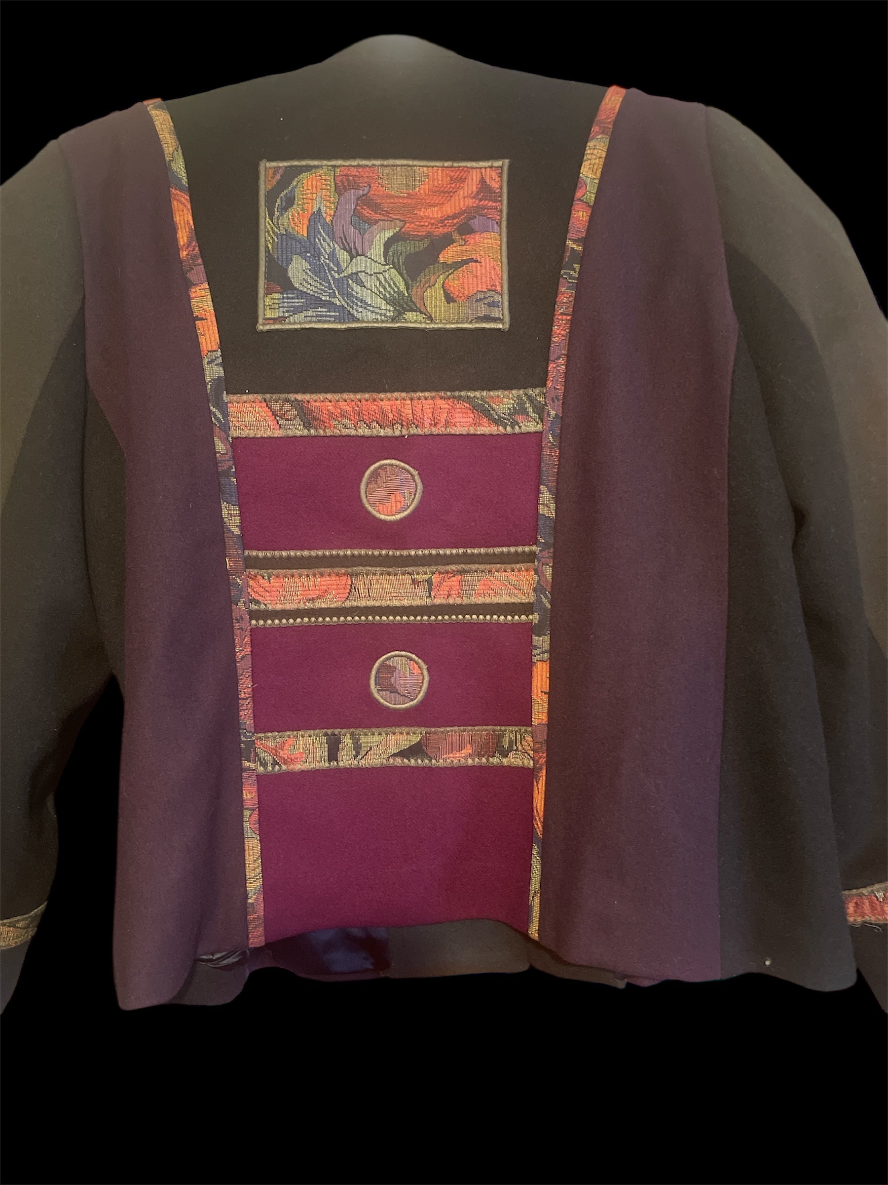 Vintage COLORATURA Wool Jacket Purple/Black Colorful Fruit Tapestry Size Large
